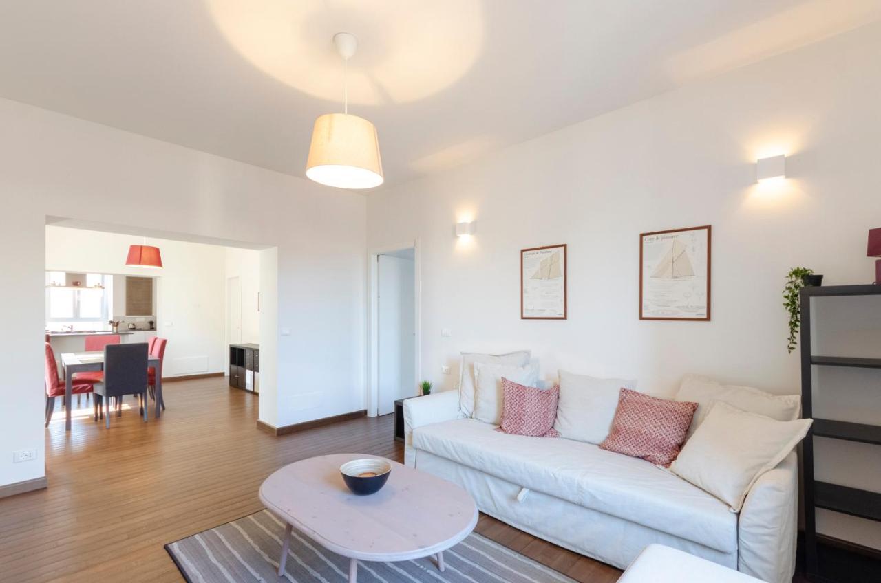 Joivy Spacious Family Apt For 4, In Carignano, Genoa Bagian luar foto