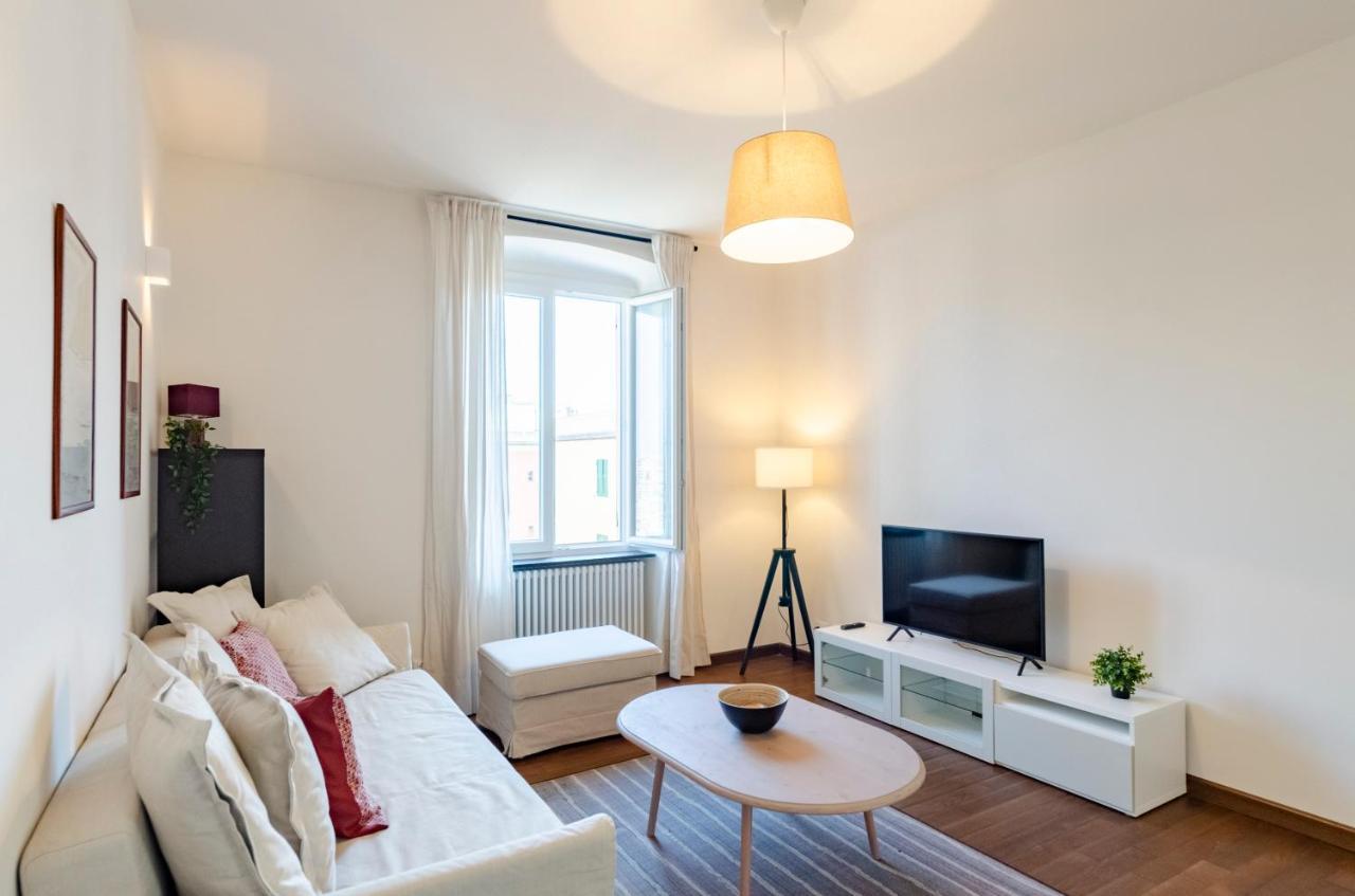 Joivy Spacious Family Apt For 4, In Carignano, Genoa Bagian luar foto